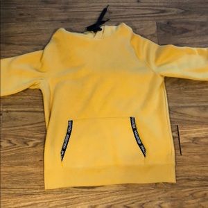 Yellow Hollister hoodie!!